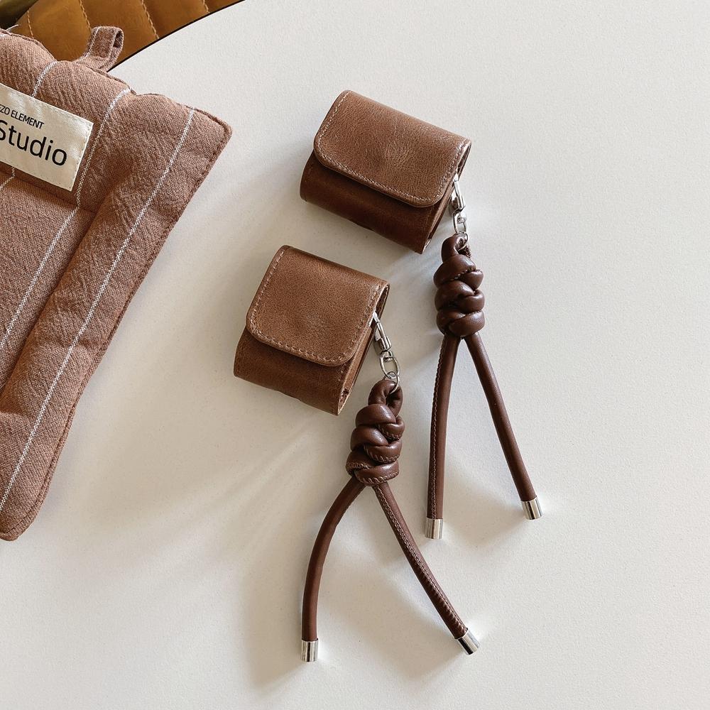 

With Chain For Airpods Pro 2nd Leather Earphone Case For Apple 1/2/3/4 Soft Silicone Protective Earphone Case for Women Girl Men For Airpods 1 2