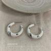 Sweet and cool girl~ Light luxury high-end butterfly earrings New year's trendy cold wind sweet stud earrings and ear jewelry