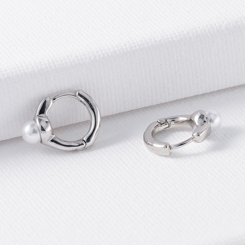 

Серьги с японским и корейским жемчугом женские ретро французские элегантные простые нишевые легкие роскошные позолоченные серьги серебряный