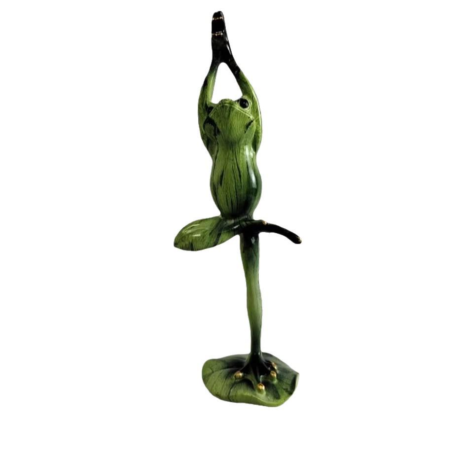 Resin Yoga Frog Ornaments for Office, TV, or Wine Cabinet Decor