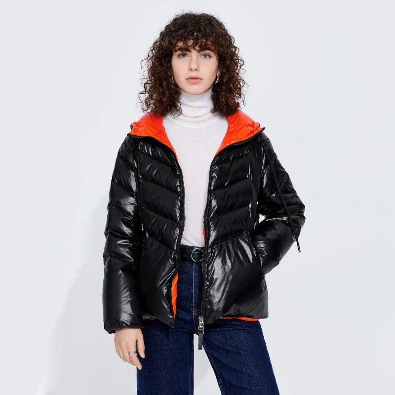 

Navigare Women s Hooded Short Down Jacket L