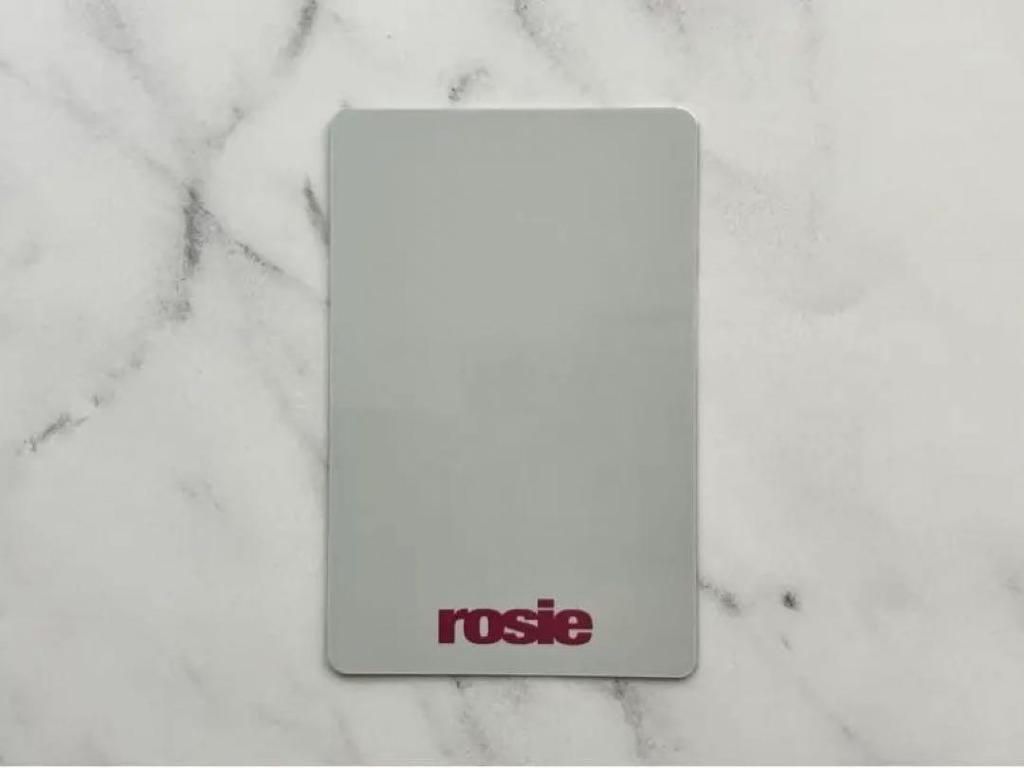 [USED] Rosie Rosé trading card, Japan pop-up exclusive