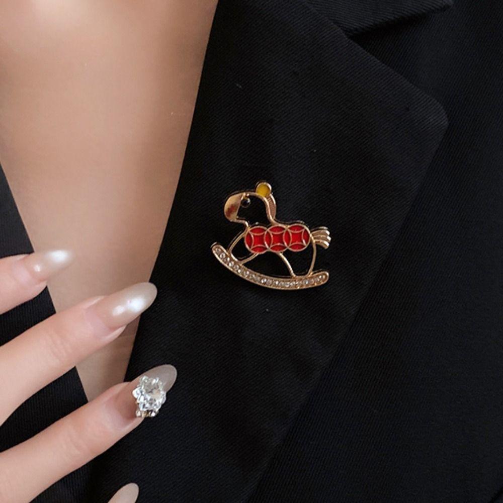 New Year Little Horse Brooch Rhinestone Animal Lapel Pins Retro Zodiac Pony Pin Party Decoration