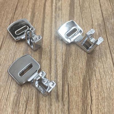 Kit Piedini Premiscarpa Orlo Arrotolato Piegato per Macchina da Cucire Overlock Surfilatrice