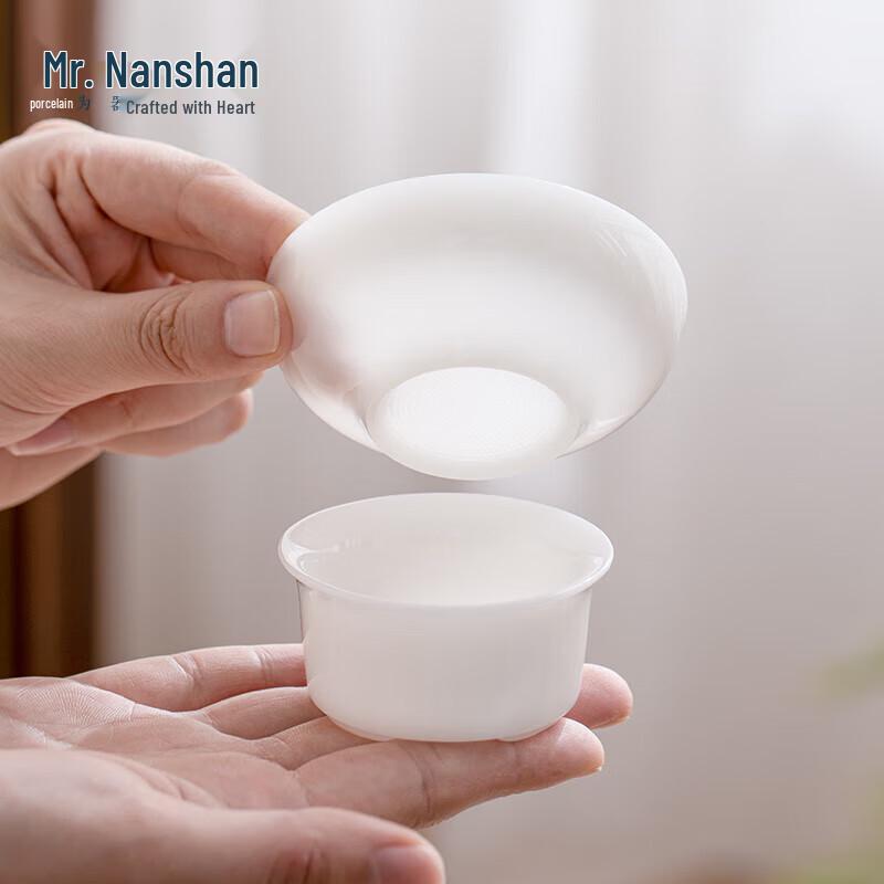 

Jade-like Ceramic Layered Tea Strainer