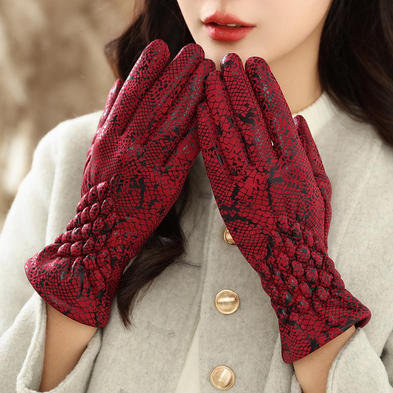 Women's Winter 2025 Touchscreen Cycling Gloves - Windproof, Cold-Proof, Split-Finger Design with Fur Trim.