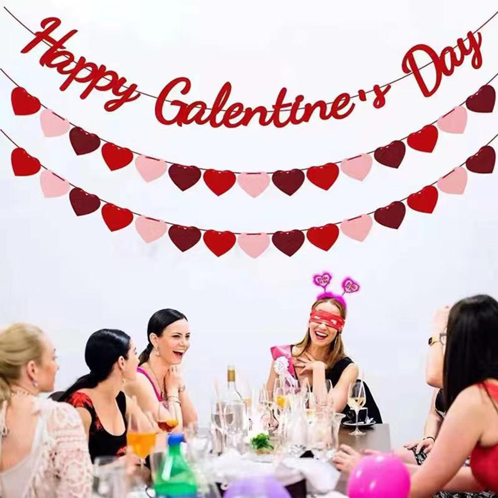 20-4Sets Valentines Shaped Heart Banner Easter Decor Love Heart Hanging Flags Felt Banners for Valentines Day Wedding Decoration