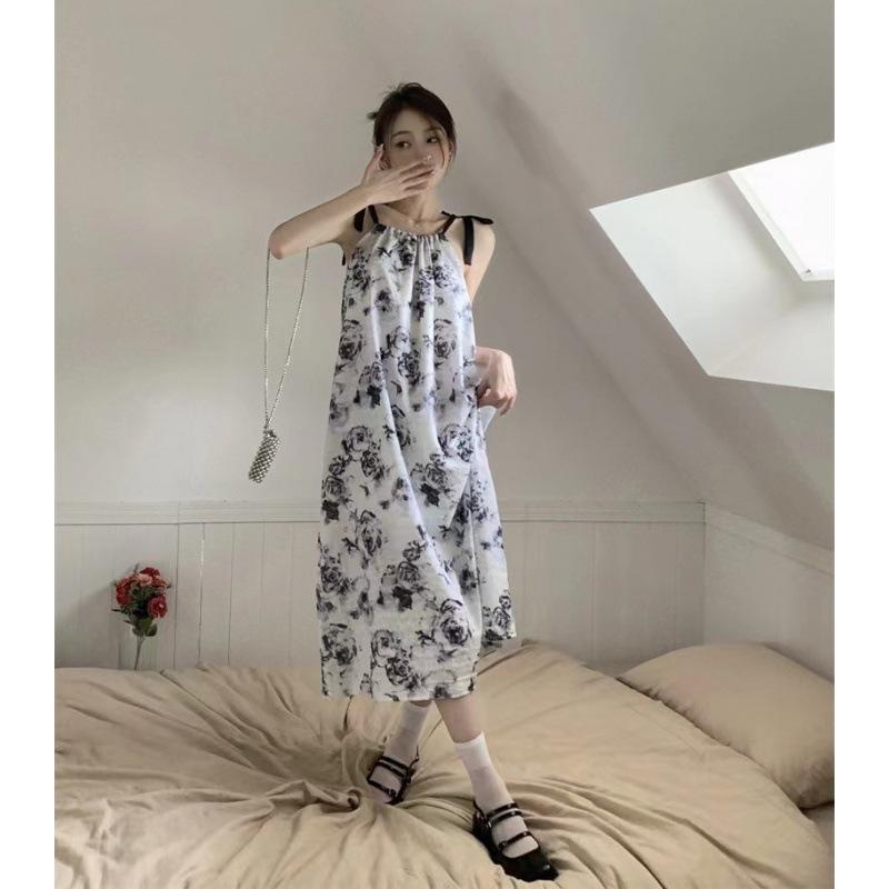 Korean version of floral loose and thin suspender dress summer new temperament fairy medium and long dress female ins