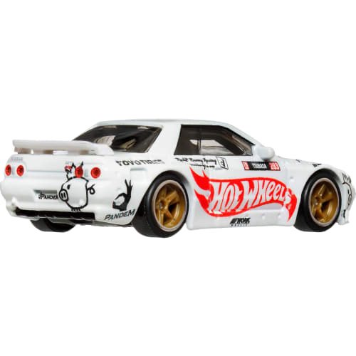 Hot Wheels Car Culture Modern Classics Nissan Skyline GT-R (R32) Pandem Vehicle Toy Diecast Car for Ages 3 and Up, White, HRV68