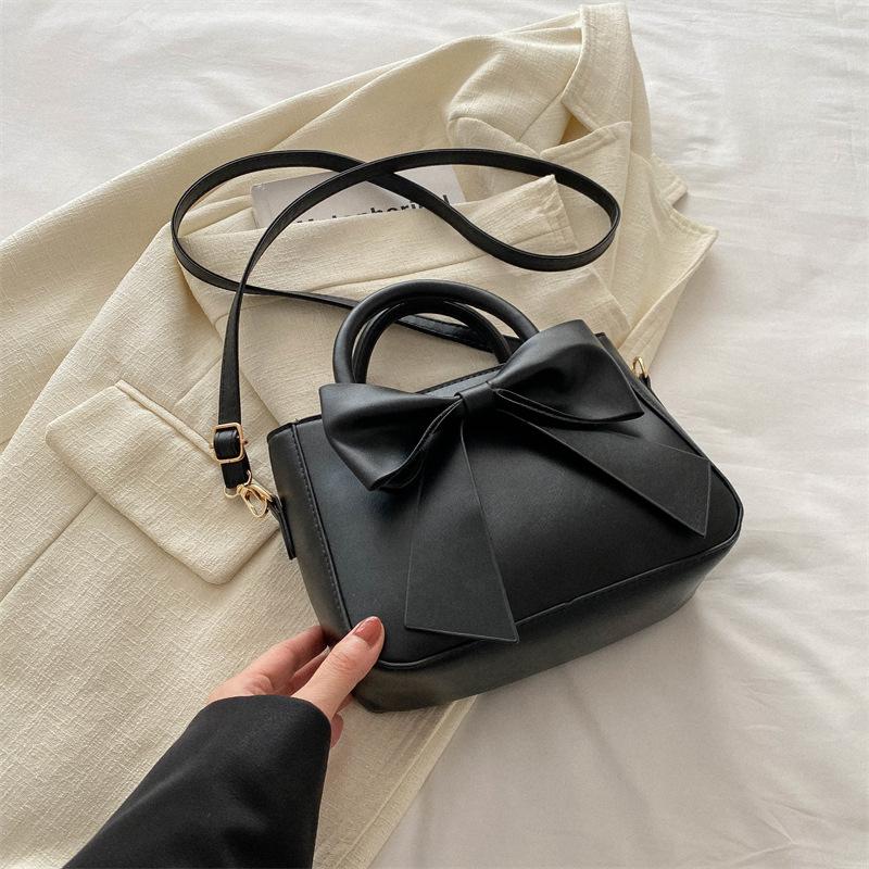 2025 spring new sweet small fresh fashion small square bag shoulder messenger bag simple fashion bow women's bag