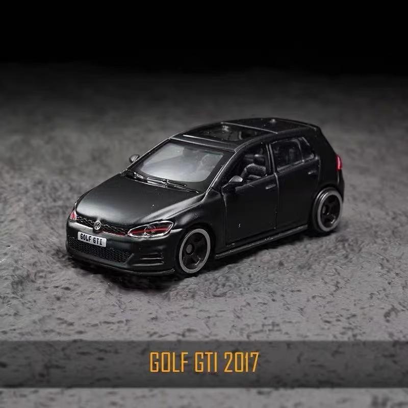 

New In Stock Bburago 1:64 Volkswagen Golf Gti New Color Silvery Alloy Miniature Volkswagen Mpv Diecast Model Custom Toy Kid Gift