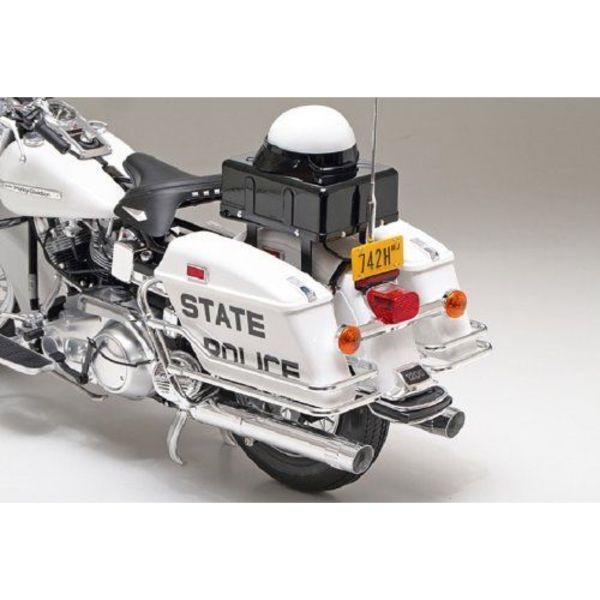 Tamiya Harley-Davidson FLH1200 ポリスバイク 模型 Harley Davidson Flh1200 Police Bike / Tamiya USA