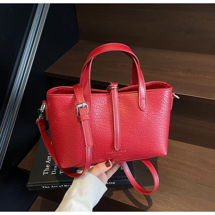 Premium Fashion Handbag Women's 2025 New Versatile Small Square Bag Simple Shoulder Messenger Bag