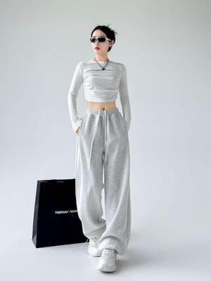 Partea inferioară (Îmbrăcăminte damă) – Pantaloni sport