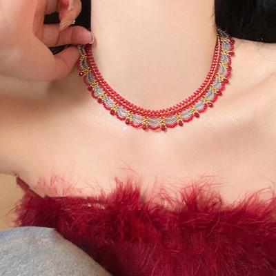 Collana con Perle in Acciaio Inossidabile e Perline di Vetro Stile Resort Francese - Design di Nicchia Lusso Leggero
