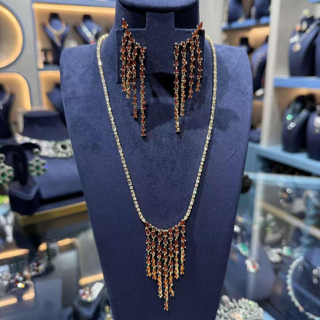 Elegant Water Drop Tassel Necklace and Earrings Set - Exquisite Jewelry for Women, Perfect for Banquets and Versatile Fashion Accessory