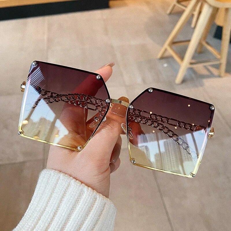 2025 neue Mode Oversize Gradienten Sonnenbrille Für Frauen Vintage Legierung Kette Rahmen Niet Quadrat Sonnenbrille Weibliche Elegante Shades
