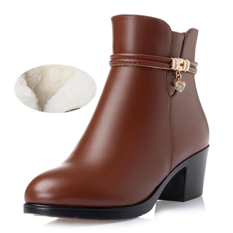 Short Plush Winter New Women's Snow Boots with Thick Heel Anti Slip Sole Metal Decoration Mom Cotton Shoes 35-43 Botas Mujer