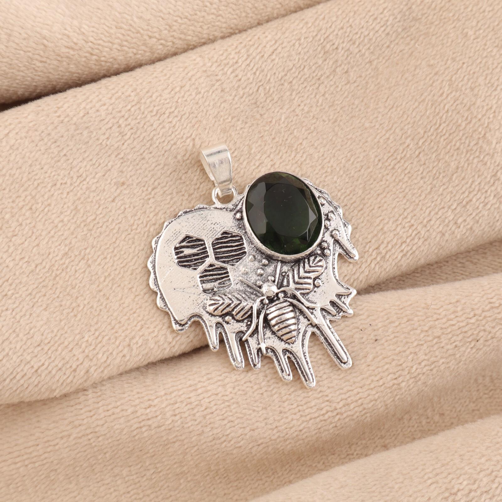 

Green Tourmaline Gemstone 925 Sterling Silver Handmade Designer Pendant 1.49 CP-28-6