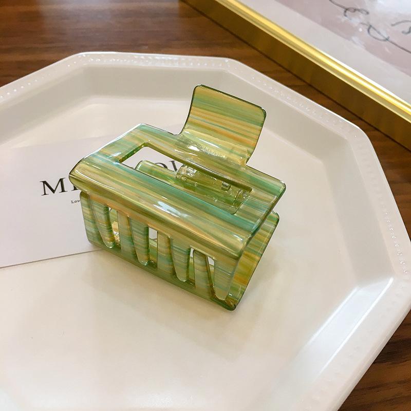 

Vintage Hair Clips for Girls Acetate Claw Clip Elegant Colorful Square Hollow Out Hair Claw Girls Hair Accessories Hair Clip