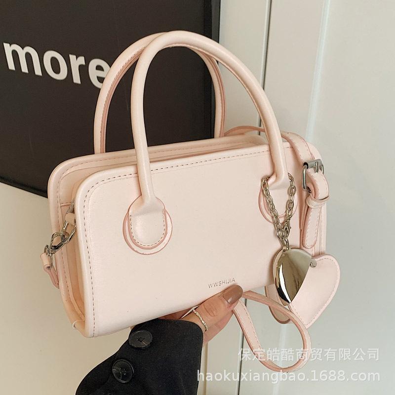 Premium small bag women's 2025 new summer versatile messenger bag popular this year portable small square bag