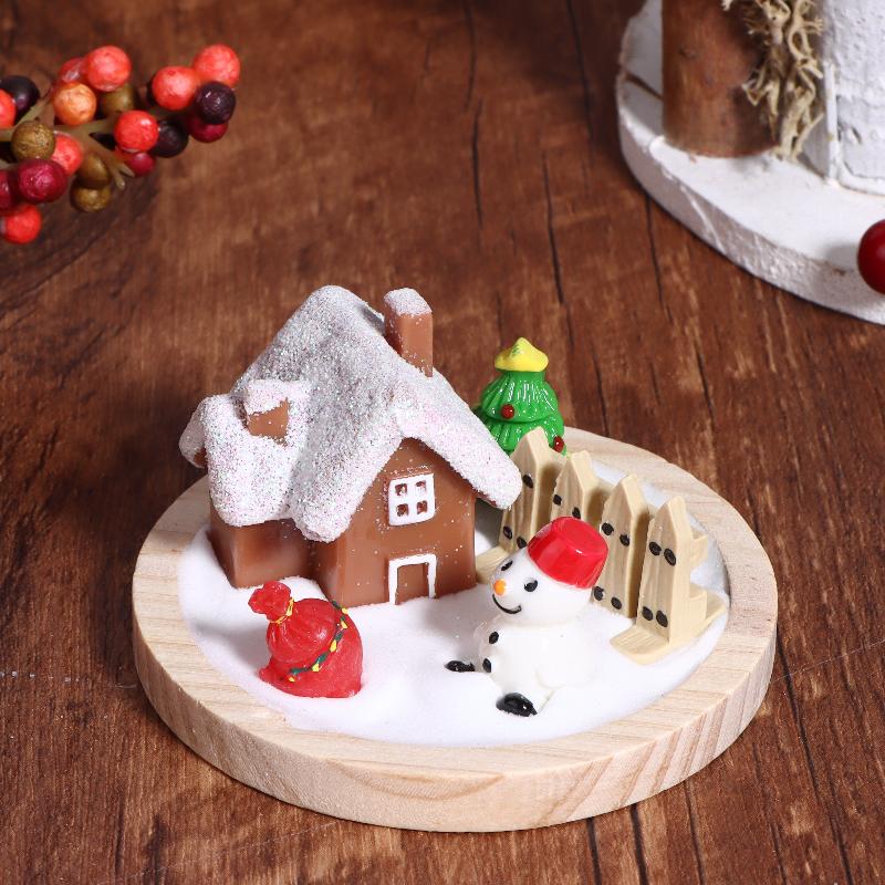 Cute Mini Christmas Snow House Xmas Tree Snowman Scene Ornament Dollhouse Decoration Micro Landscape Ornaments Xmas Gifts
