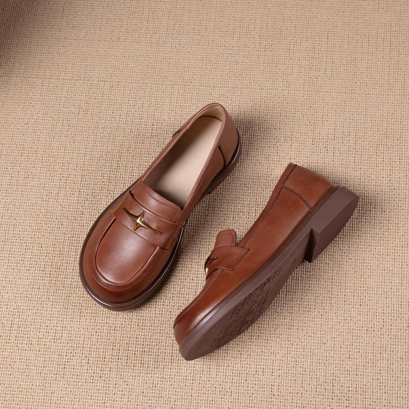 

Женские лоферы из коровьей кожи первого слоя, весенние новинки, мягкая подошва, мягкая поверхность, с неглубоким вырезом, туфли-бини, повседневные маленькие кожаные туфли, женские одинарные туфли 40 коричневый