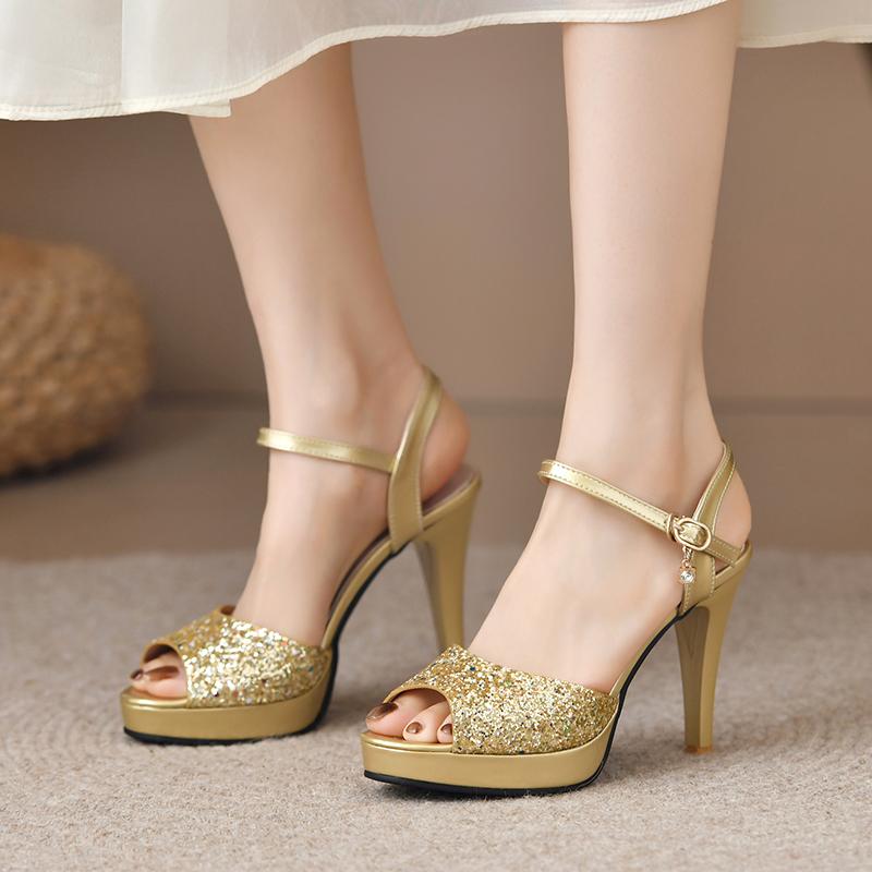 Fashion Golden Fashion Luxury New Women's Shoes Buckle Heart New Summer Ladies Waterproof Platform Sandals High Quality Women's Shoes