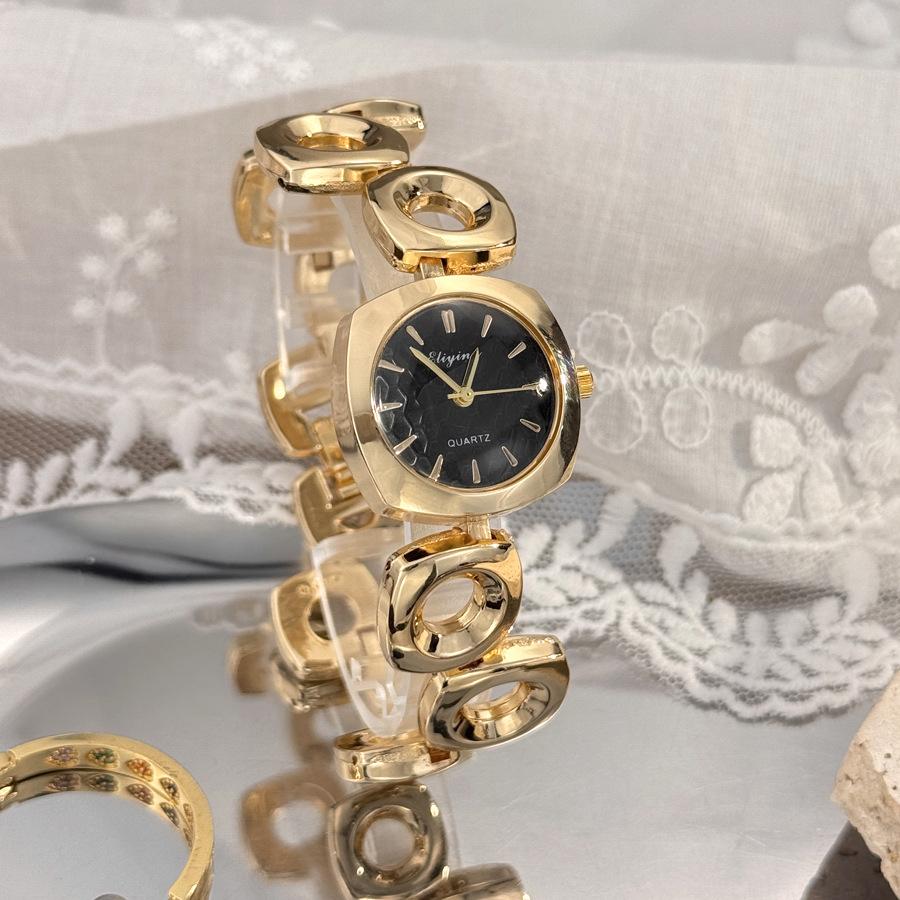 Irregular Bracelet Watch Niche High-end Sense Light Luxury Square Round European and American Women's Quartz Watch