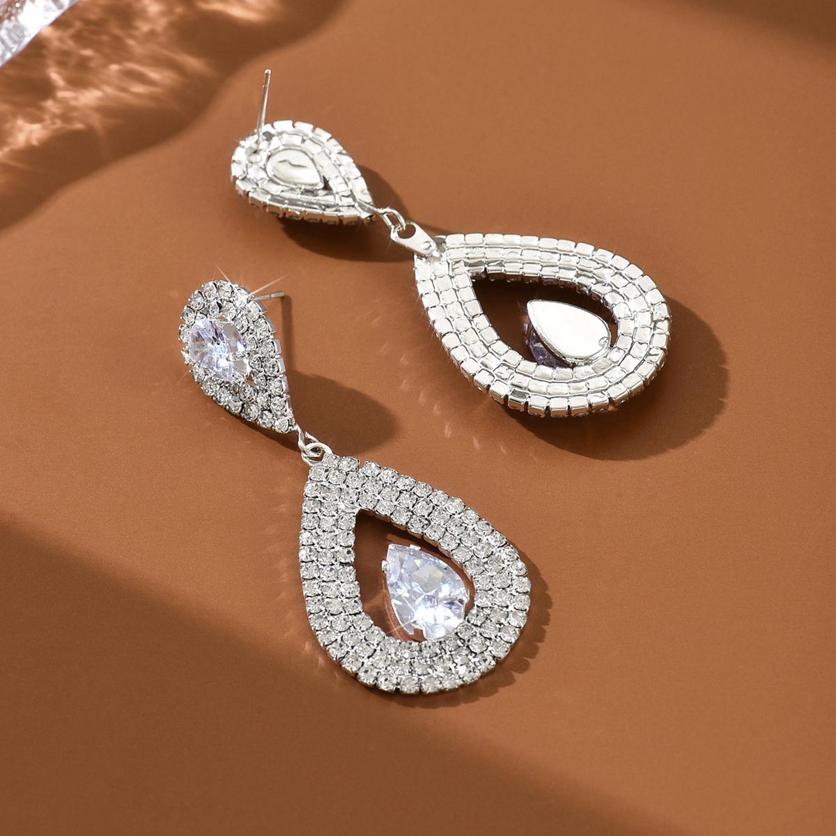 European and American Full Diamond Irregular Earrings Exquisite Luxury Design Earrings Fashion Earrings Wholesale