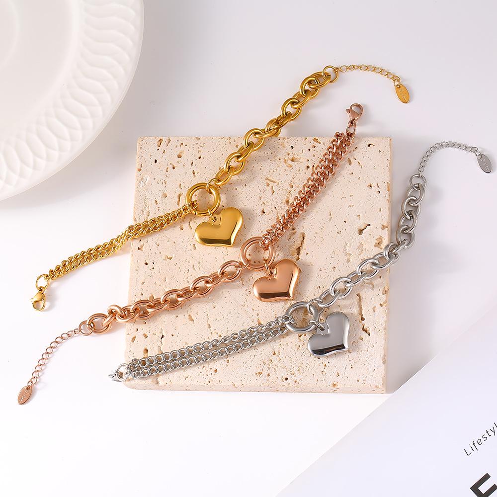18K Gold Plated Titanium Steel Heart Bracelet with French Minimalist Cuban Chain Design