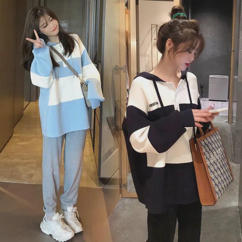 Stylish Cotton Maternity Suit: Belly-Concealing Hooded Pullover with Contrasting Colors