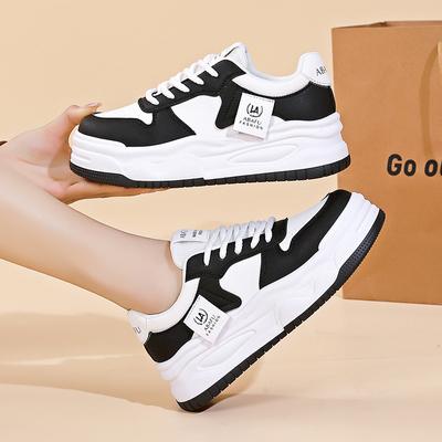 Kleine weiße Schuhe Damen Dicke Grundplatte Schuhe Frühling Neu Ins Student Sport- und Freizeitschuhe Panda-Schuhe
