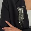 Exaggerated Personality Heart Multiple Chain Tassel Brooches for Women Fashion Imitation  Pearl Brooch Suit Pants Bag Decoration