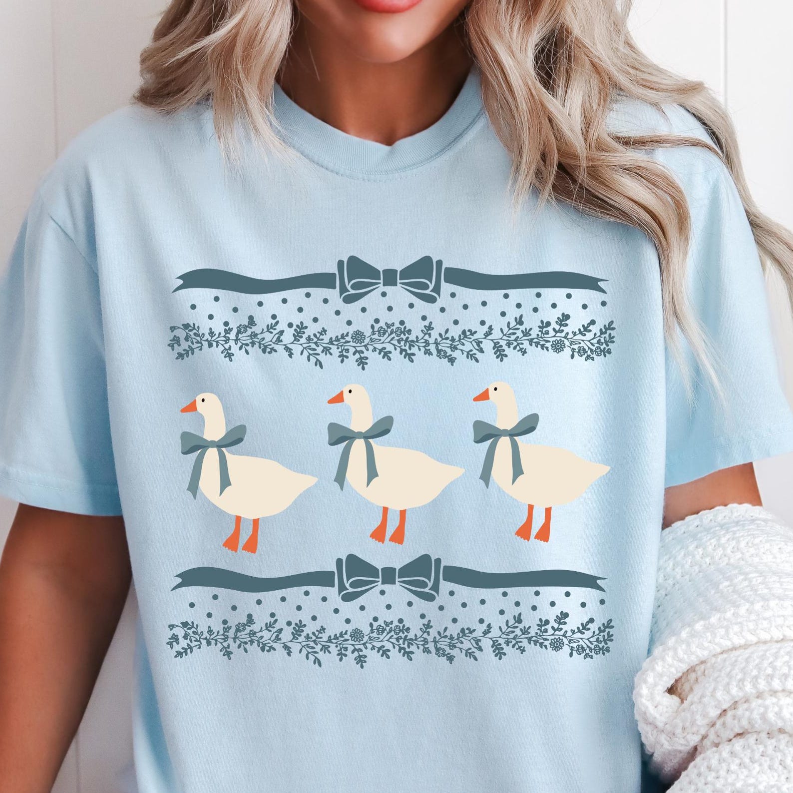 Vintage Original Colorful 1980s Blue Ribbon Goose Comfort Colors® T-Shirt, Retro Goose With Hearts T-Shirt, Funny Retro Shirt, Graphic Tee L