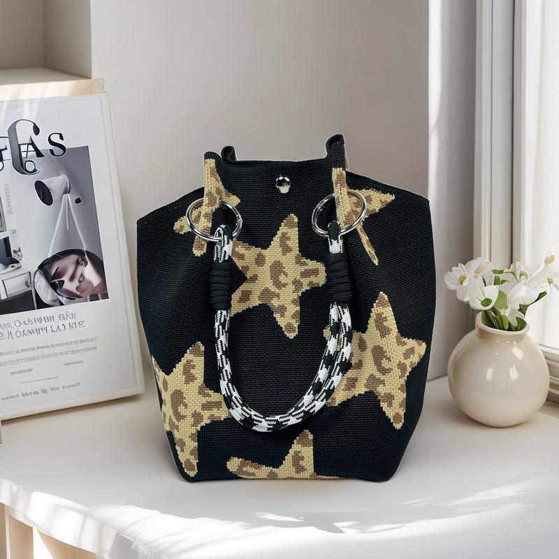New Leopard Star Knitted Tote Bag for Women Large Capacity Bucket Bag Versatile Handbag for Commute Work and Daily Use чёрный