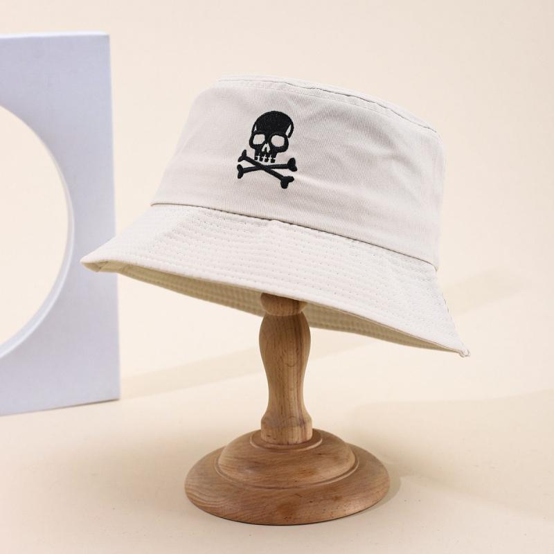 Unisex Black Embroidered Skull Fisherman Hat Korean Style Simple Single-Sided Bucket Hat for Women And Men Foldable Streetwear
