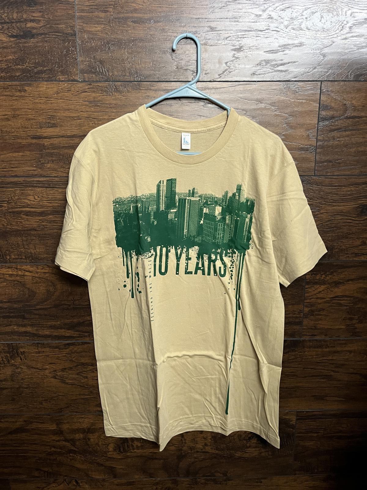 10 Years Band T-shirt - Album Feeding the Wolves Shirt -S S