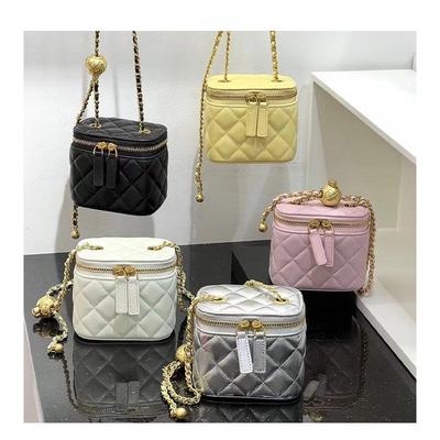 Mini Umhängetasche mit Diamantmuster - Elegante Damenhandtasche, vielseitig einsetzbar