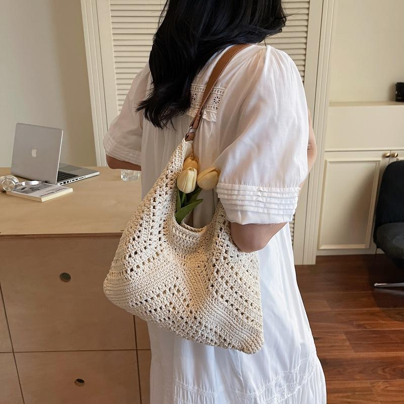 Woven Bag Women's New Popular Beach Vacation Shoulder Bag Large Capacity Tote Bag Straw Bag