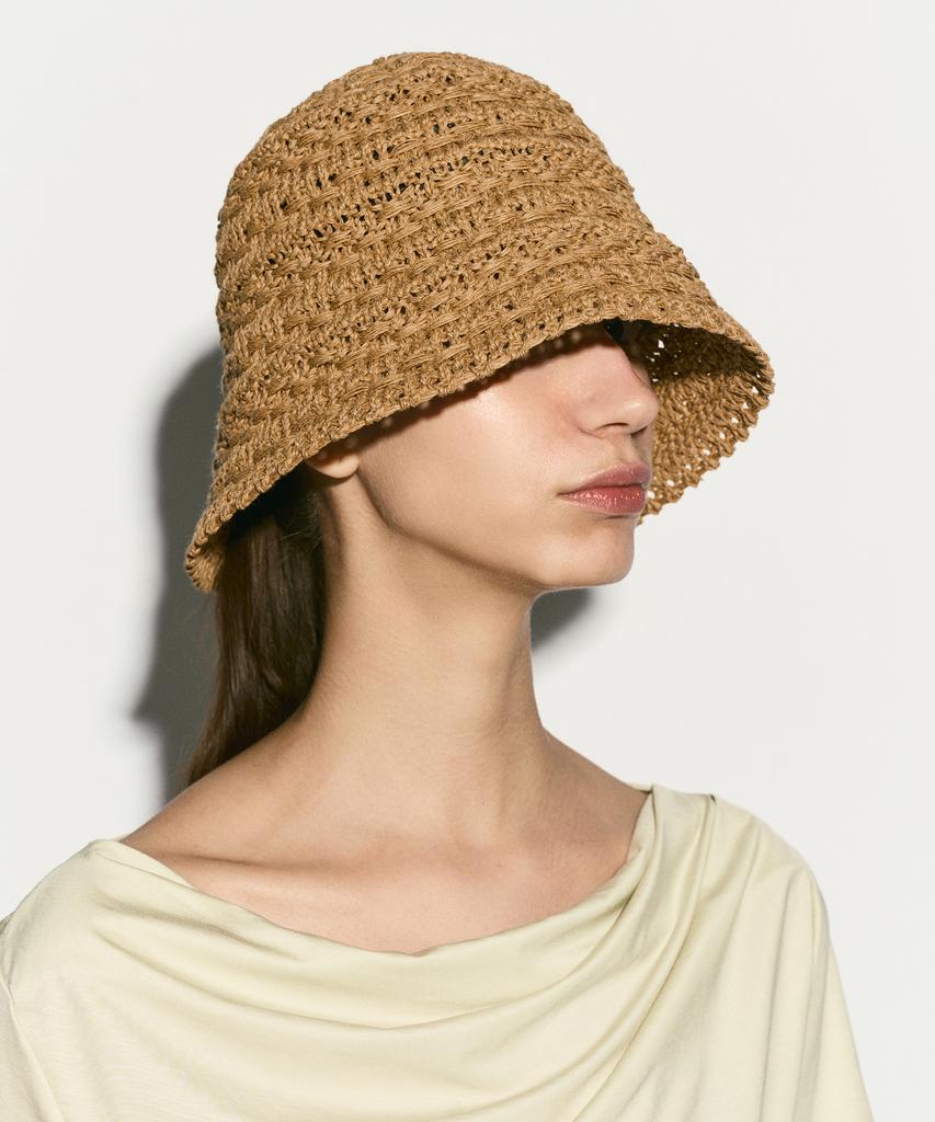 RE RHEE Crochet Bucket Hat Sand