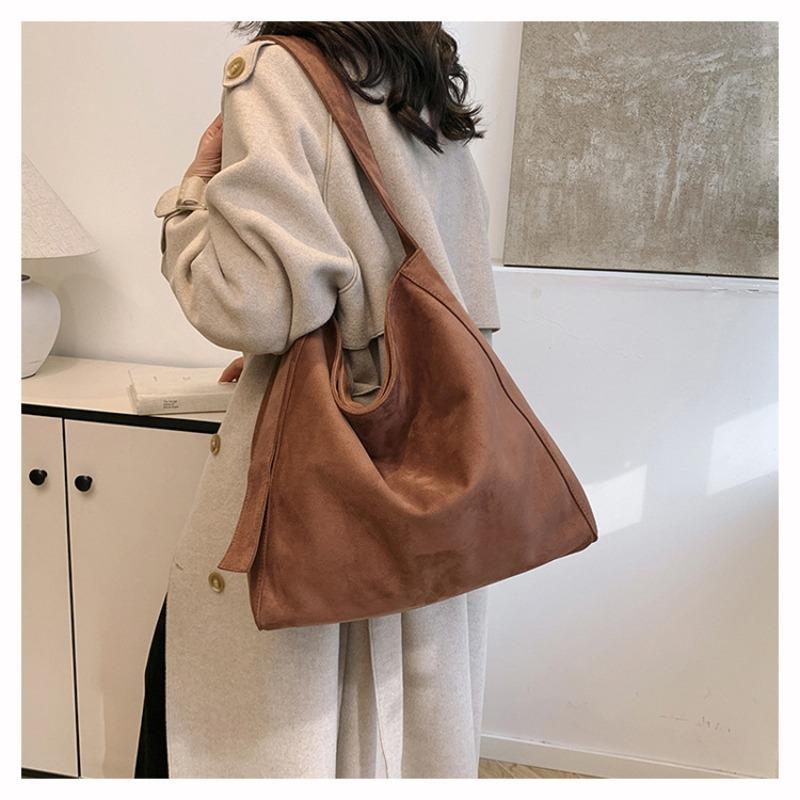 Vintage Versatile Commuter Tote Bag Women's Large Capacity Underarm Bag Suede Shoulder Bag Handbag