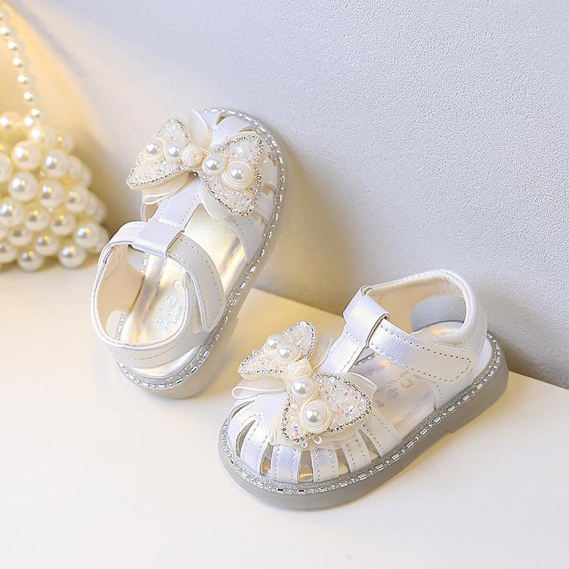 Girls Princess Shoes Cute Pearls Hollowed-out Toddler Sandals Non-slip 2025 Summer New Baby Walking Shoes Soft Sole Sweet Bows