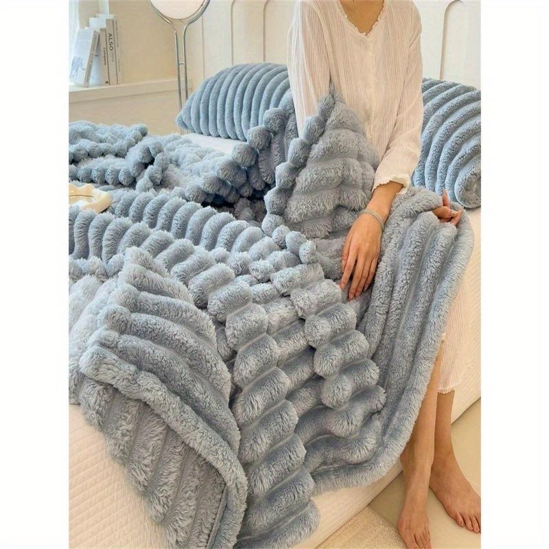 1pc Chunky Striped Plush Blanket, Wide Striped Faux Rabbit Fur, Milk Fleece, Flannel Throw Blanket for Leisure Nap, Office Siesta Lap Blanket
