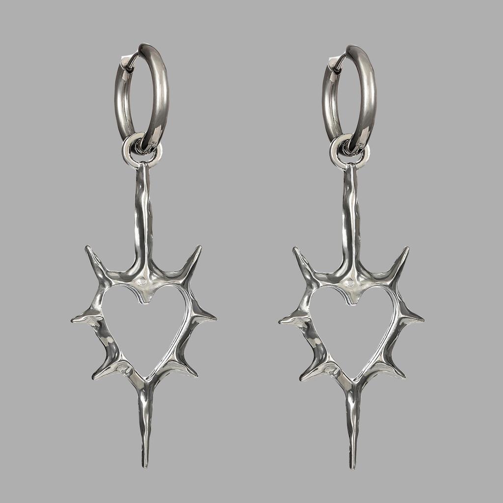 Trendy Niche Hollow Out Thorn Peach Heart Earrings, Couple Style Male And Female Ear Clasps, Personalized Sweet And Cool Style Earrings