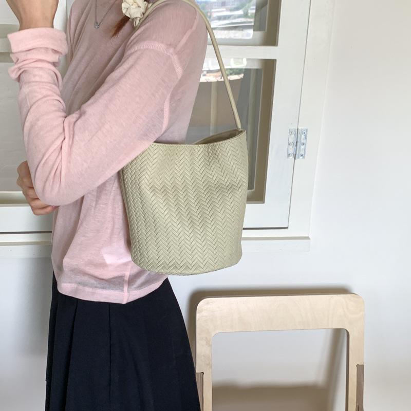 Large Capacity Woven Bag Fashion Handbag New Shoulder Bag Armpit Bag