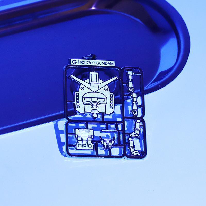 

Fu Li Gundam Hollowed Metal Keychain Pendant