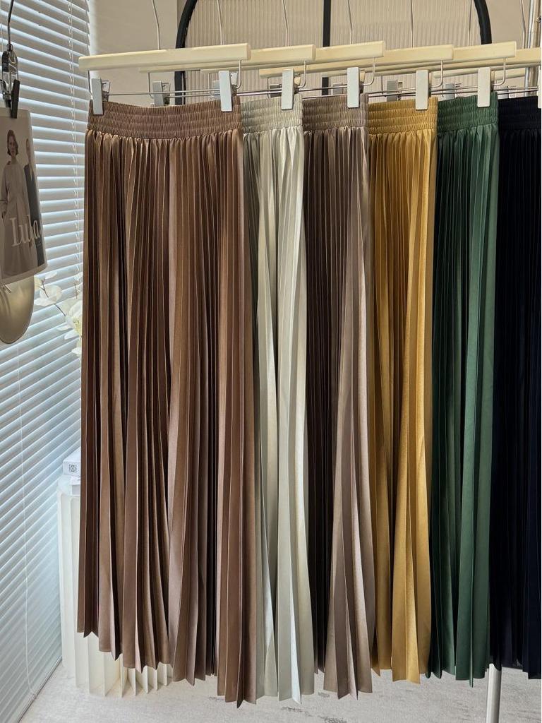 European & American Women's Metallic Pleated Midi Skirt - Spring/Summer Collection