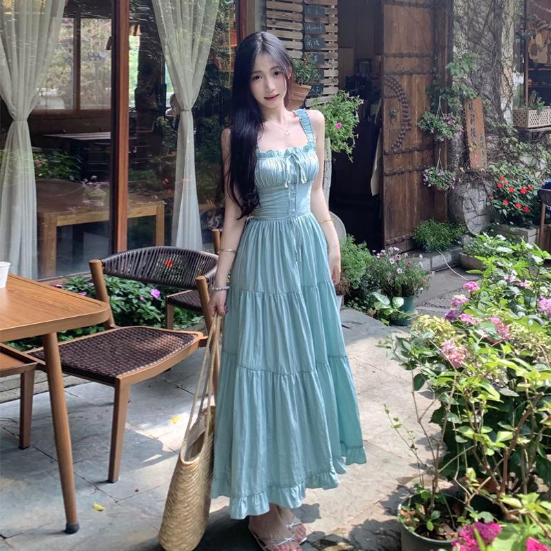 Mint milk green suspender dress, new women's summer French gentle design, waist A-shaped long skirt