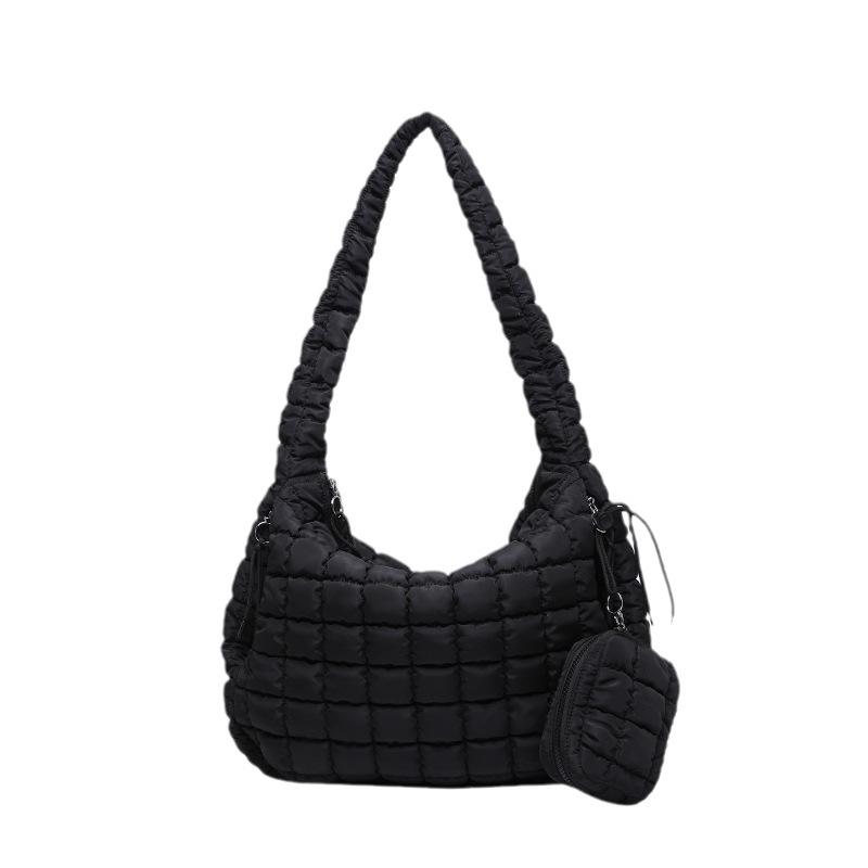 Gefaltete Wolkentasche Mode Buchstaben-Tasche Ein Schulter-Handheld Knödeltasche Daunenbaumwolle Achseltasche für Damen